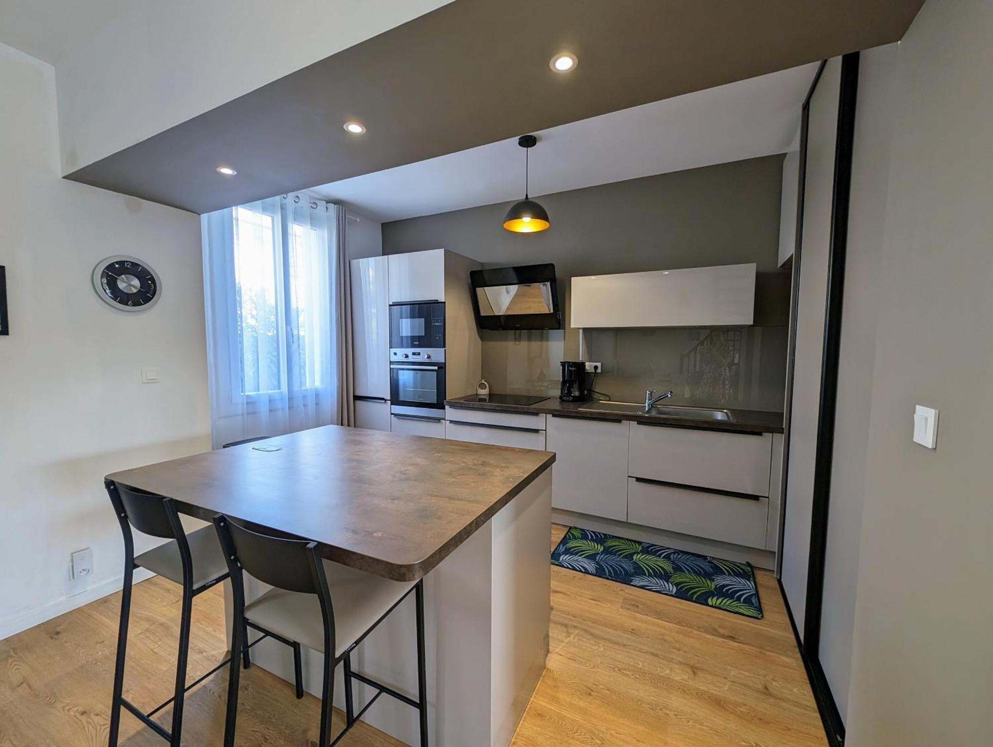 Maison Spacieuse Avec Jardin Proche Plage & Centre ปอร์นิก ภายนอก รูปภาพ