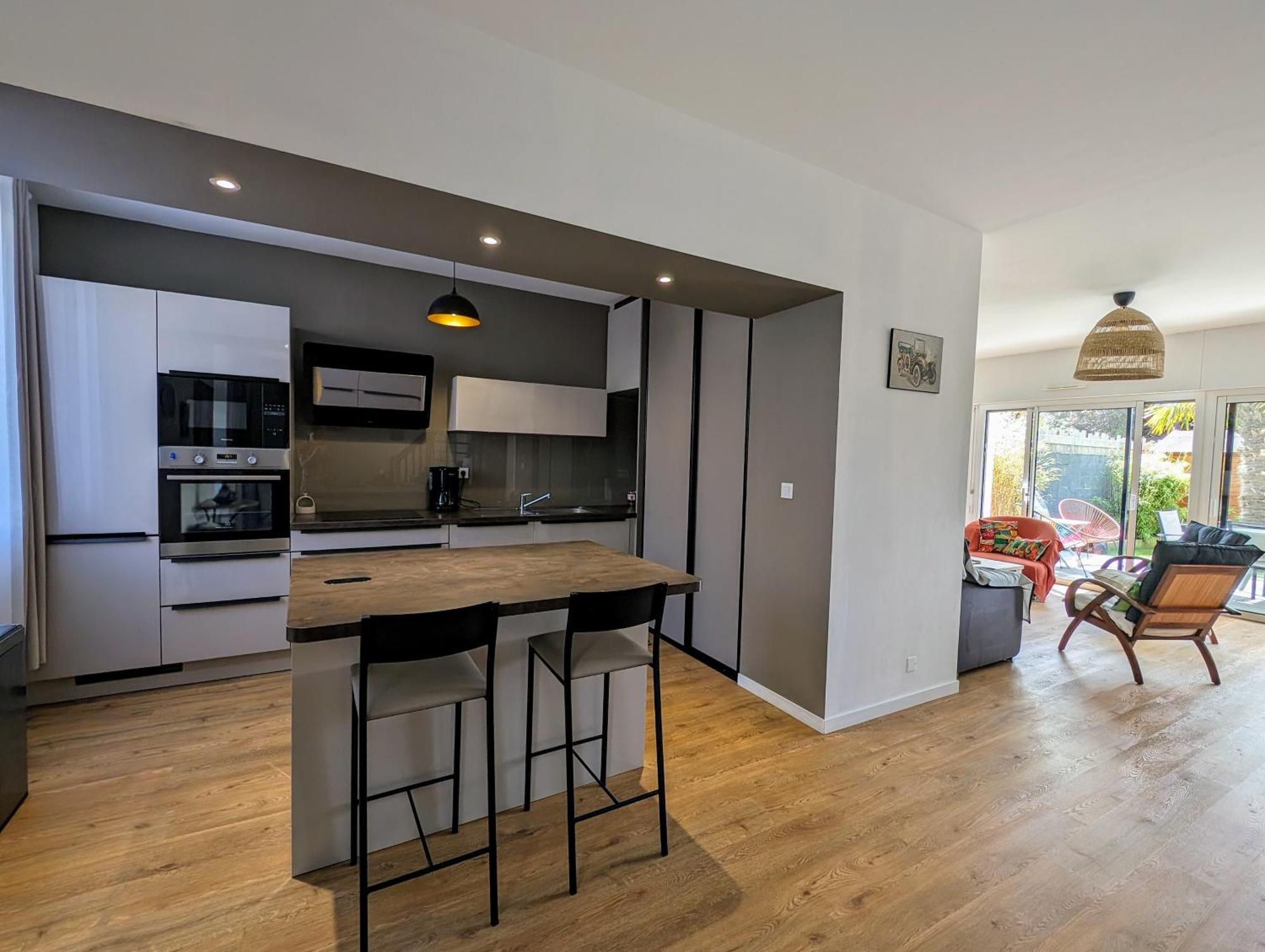 Maison Spacieuse Avec Jardin Proche Plage & Centre ปอร์นิก ภายนอก รูปภาพ
